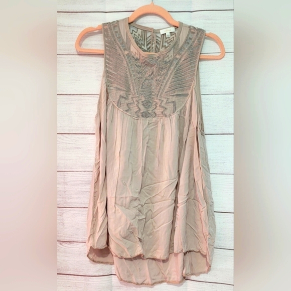 Wilfred Tops - Nwot Wilfred Tank Blouse With Lace And Embroidery 🪡 Detailing Sz M